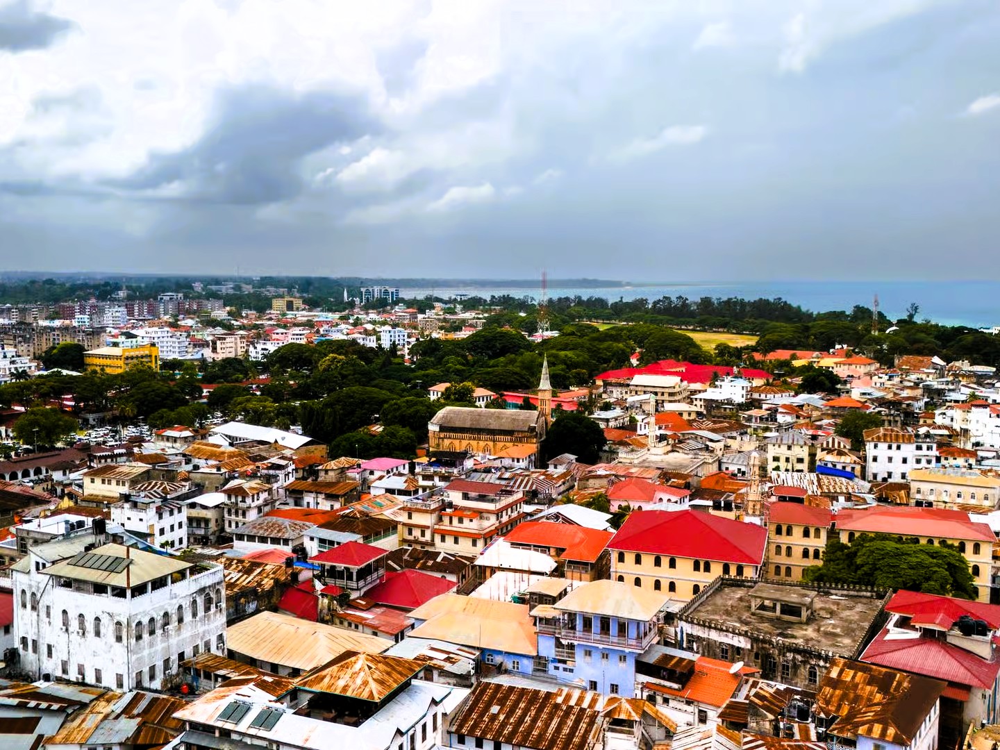 Combination Package – Zanzibar Beach + Safari image