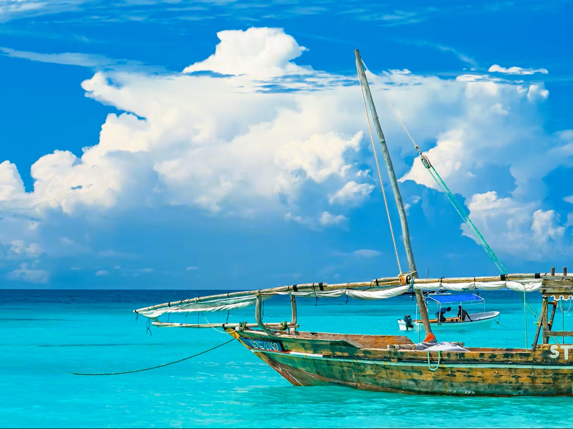 Scenic boat transfer to Pongwe Island